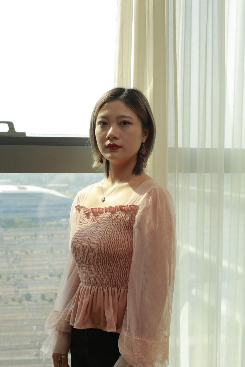 良家衣服脫掉衣服漏出奶子