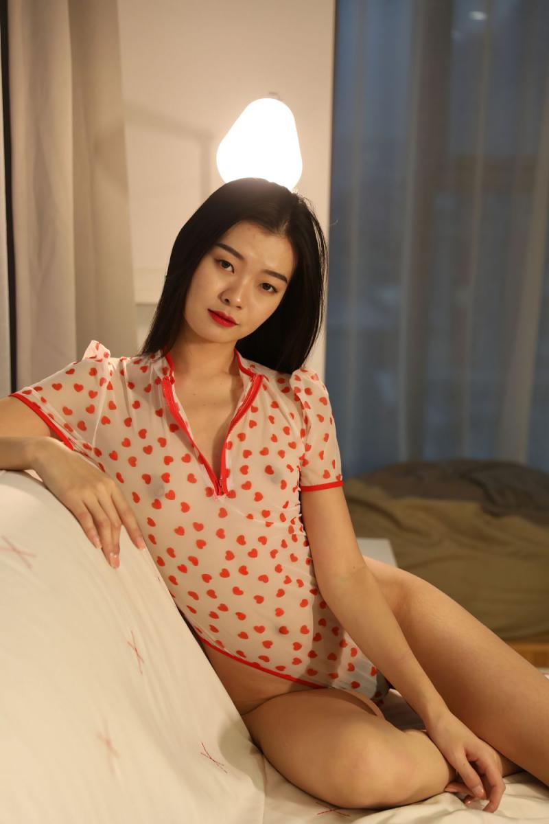 顏值不錯的氣質妹子
