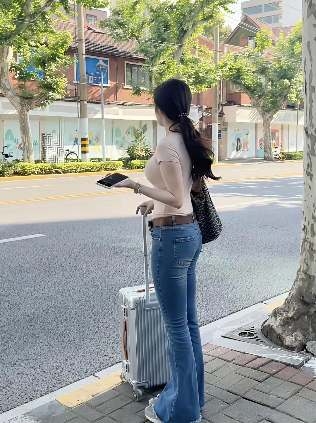 萬千嬌媚美少婦[28P]